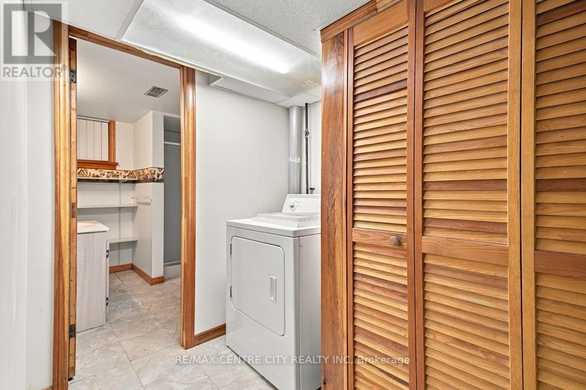 984 Fanshawe Park Road East — photo 30