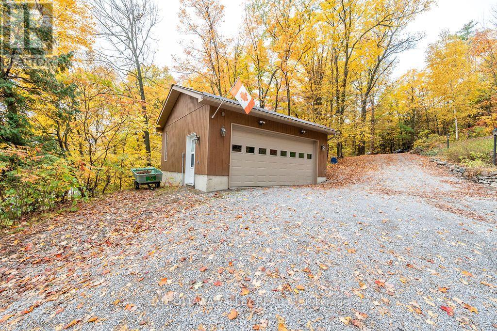 585b Two Mile Trail — photo 11
