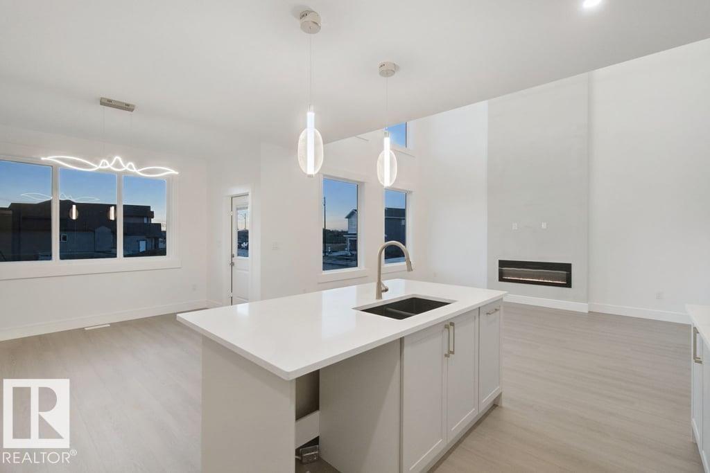 704 Elderberry CL NW NW, Edmonton — photo 14