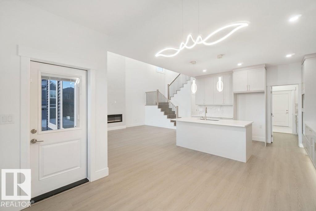 704 Elderberry CL NW NW, Edmonton — photo 17