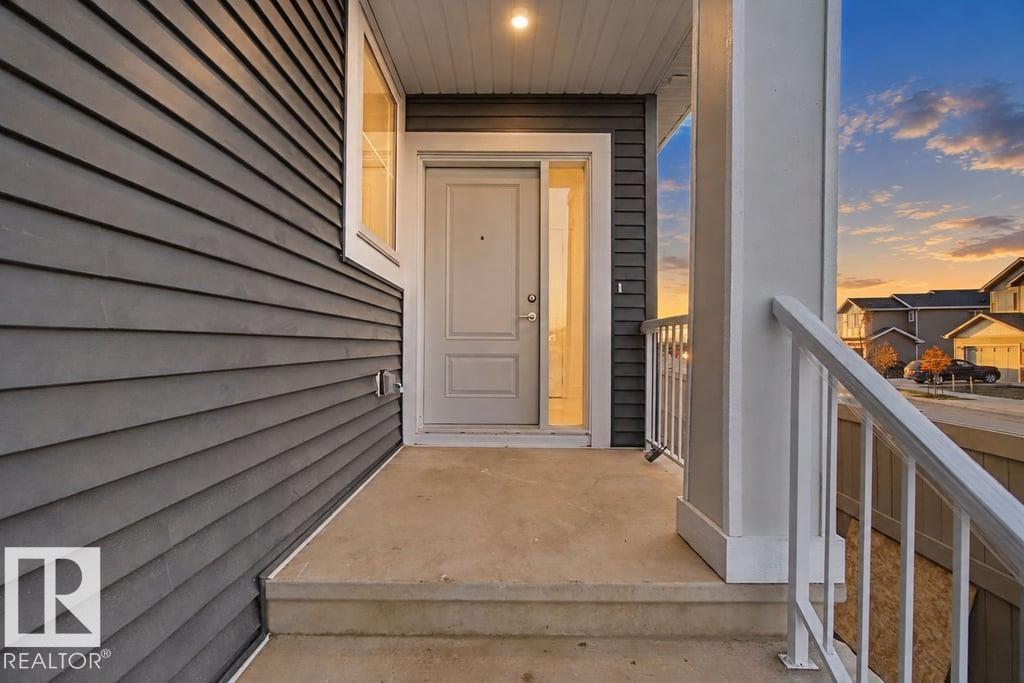 704 Elderberry Cl NW NW photo 4 — MLS® E4513100