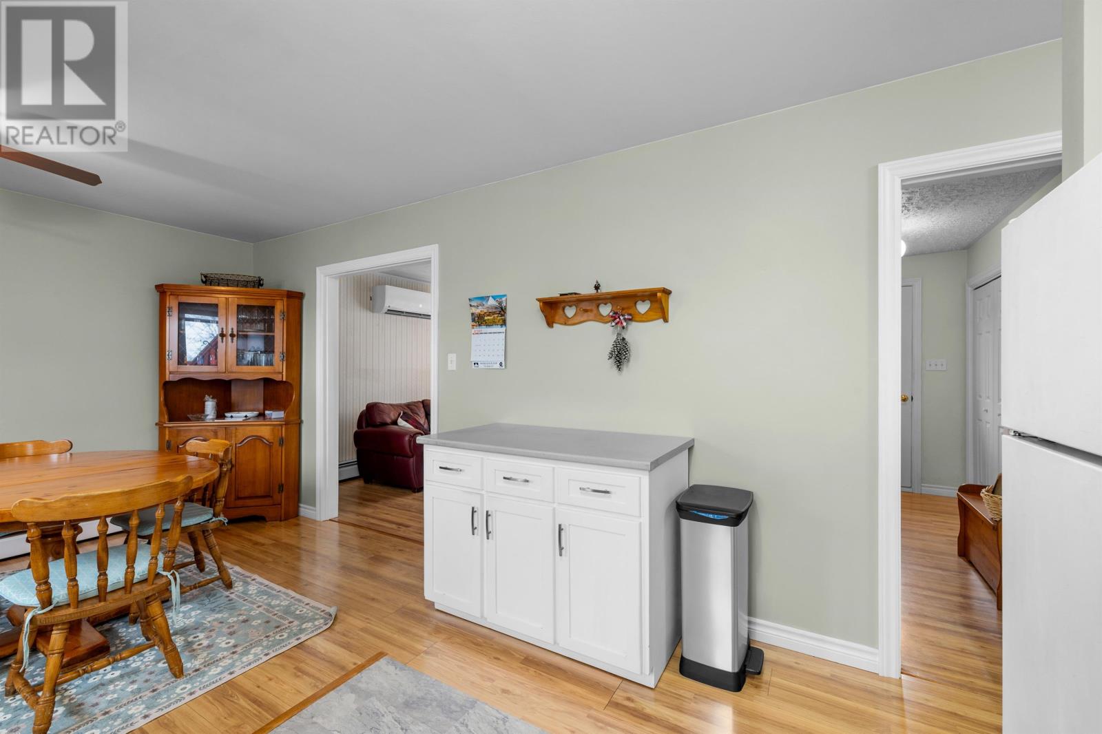 10 LONGWORTH Street - 8