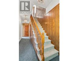 16 Cavell Avenue thumbnail 3