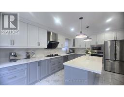 24 Beasley Drive, Richmond Hill, ON L4C7Z2 Photo 10
