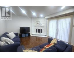 24 Beasley Drive, Richmond Hill, ON L4C7Z2 Photo 13