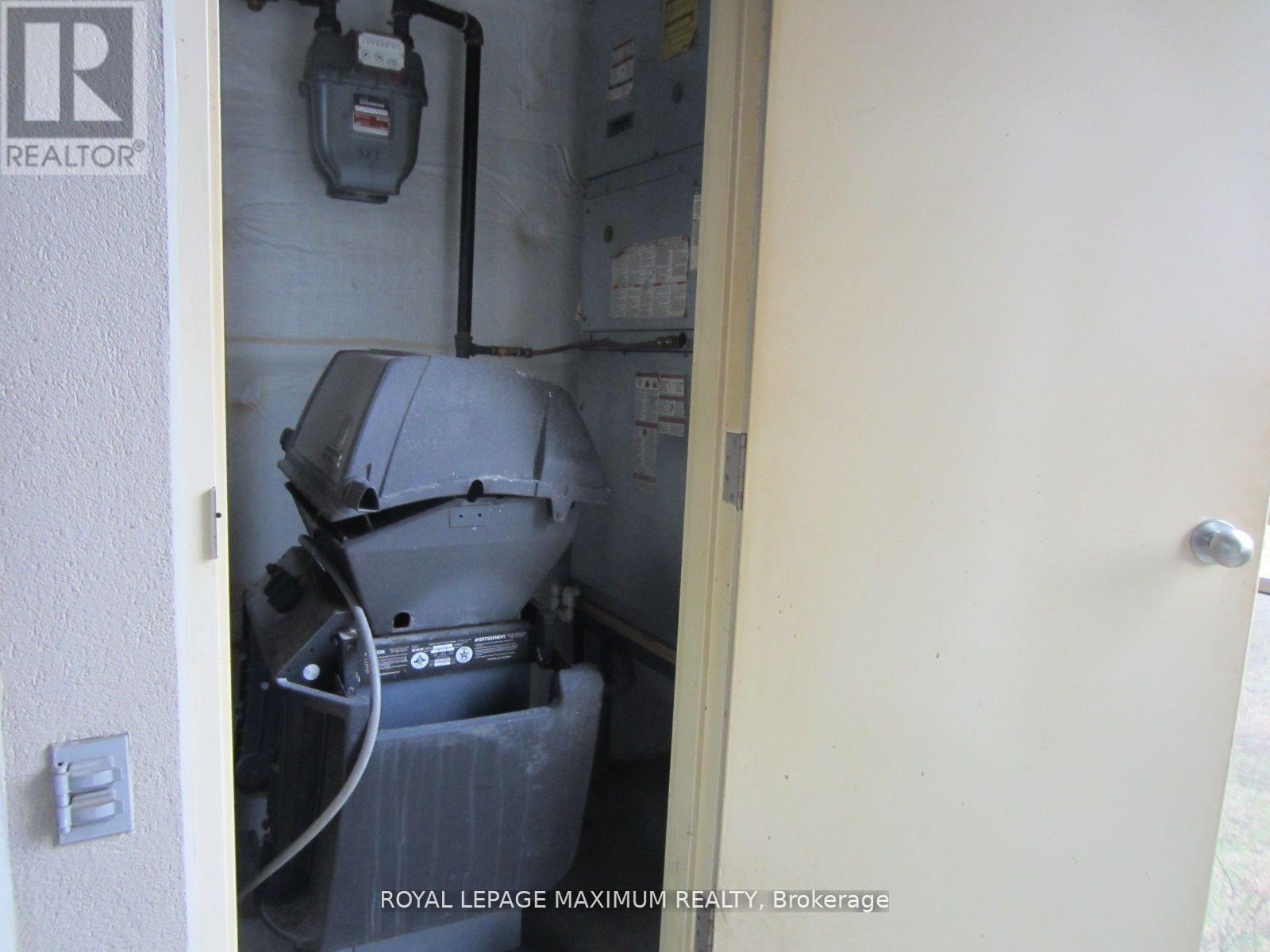 8201 Islington Avenue — photo 13