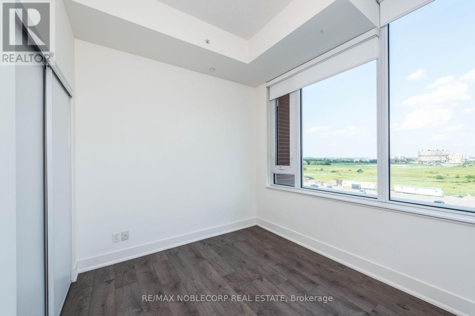 180 Enterprise Boulevard — photo 26