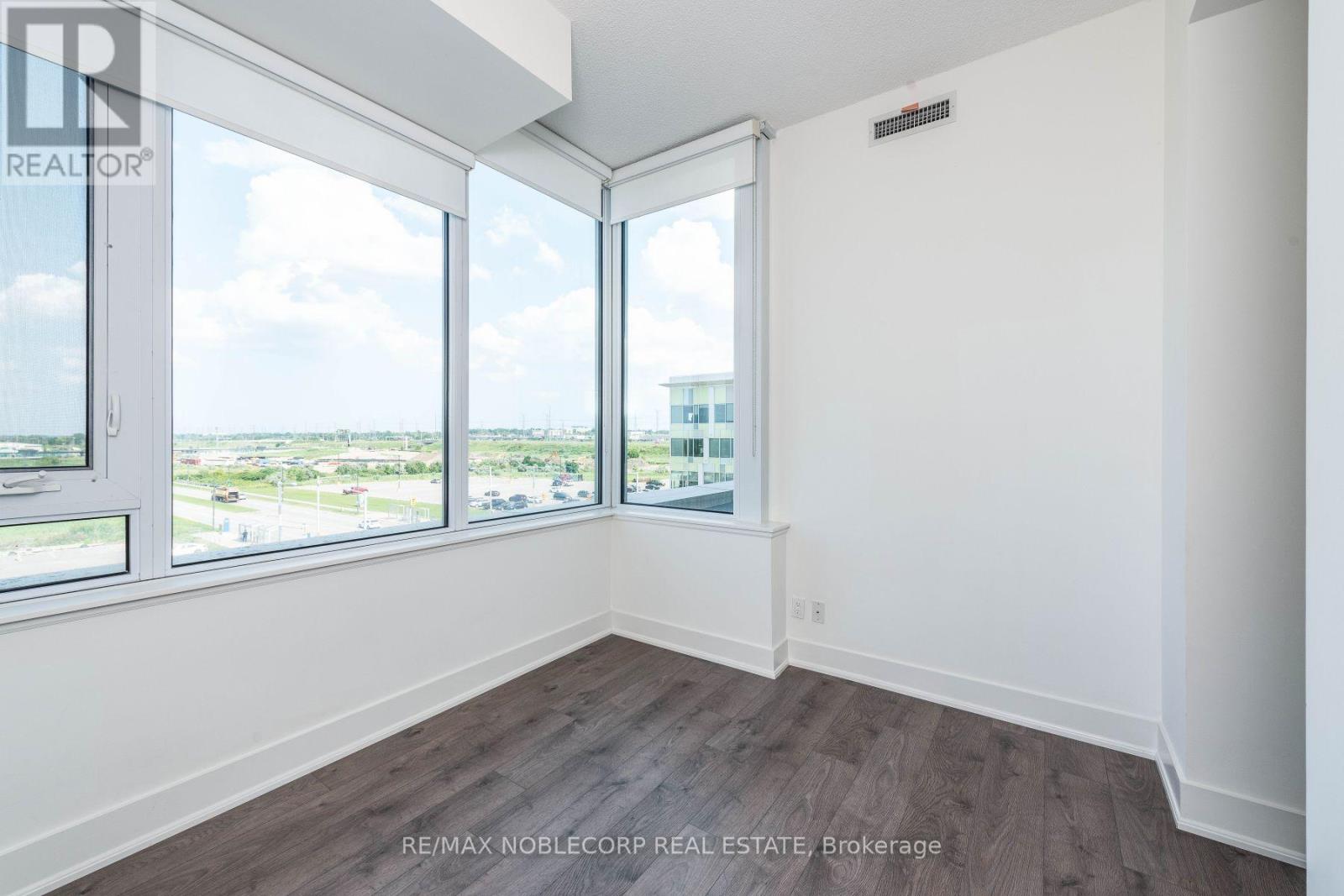 180 Enterprise Boulevard — photo 29