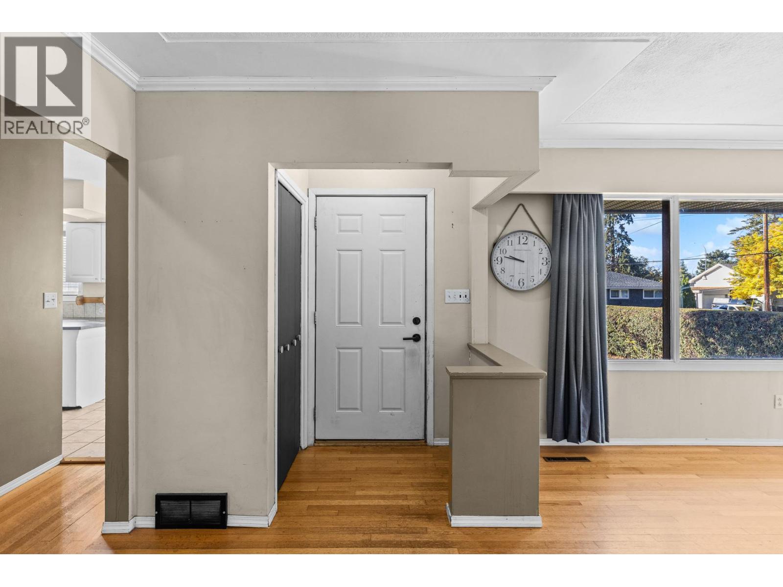  1210 Centennial Crescent, Kelowna