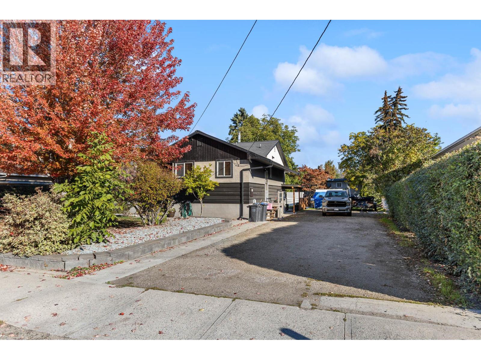 1210 Centennial Crescent - 4