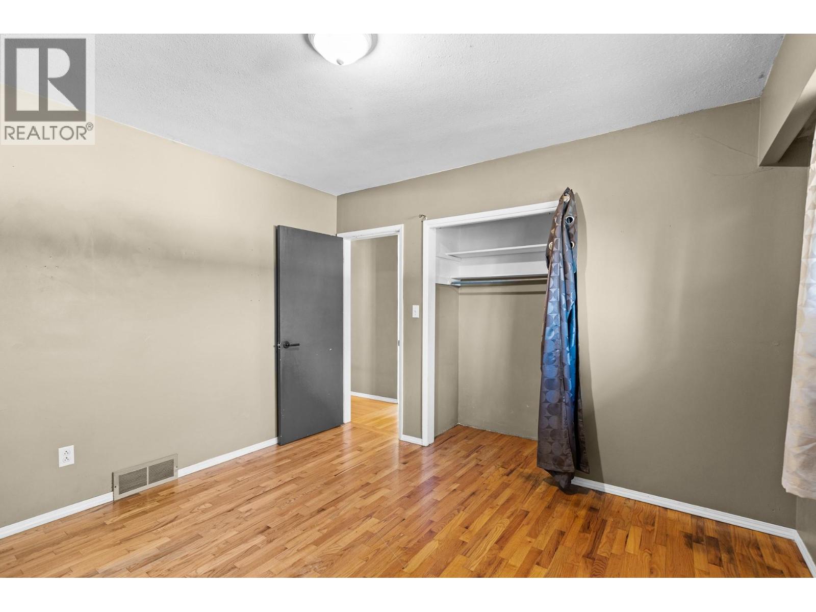 1210 Centennial Crescent - 17