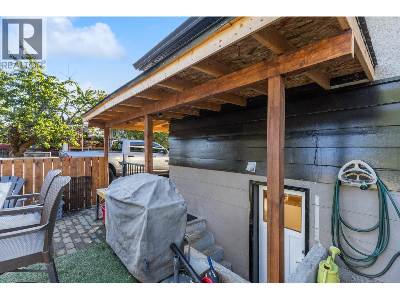  1210 Centennial Crescent, Kelowna