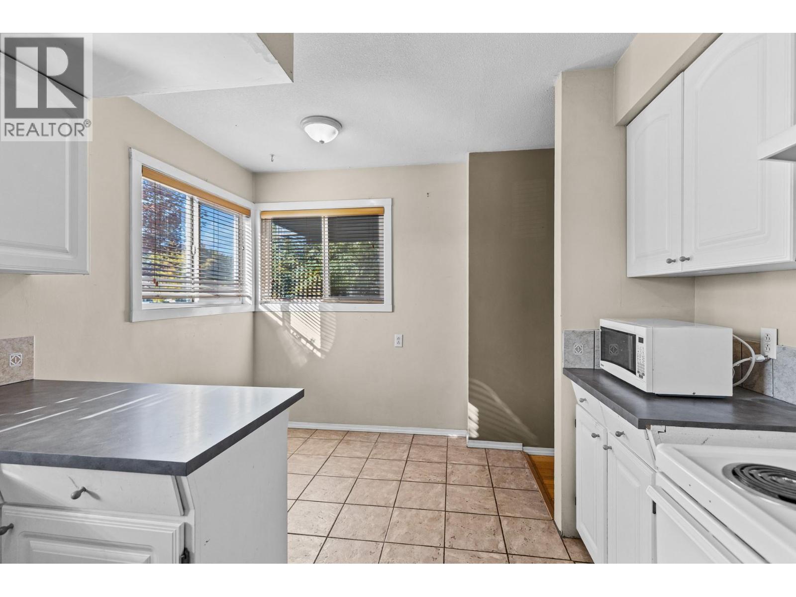  1210 Centennial Crescent, Kelowna