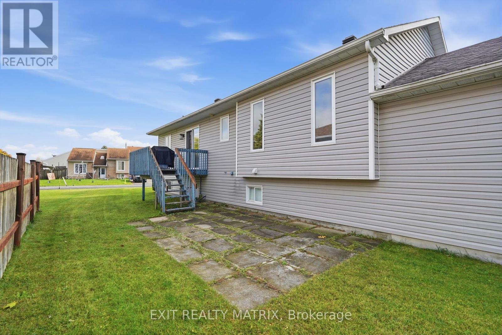 2 Maheu Street — photo 34