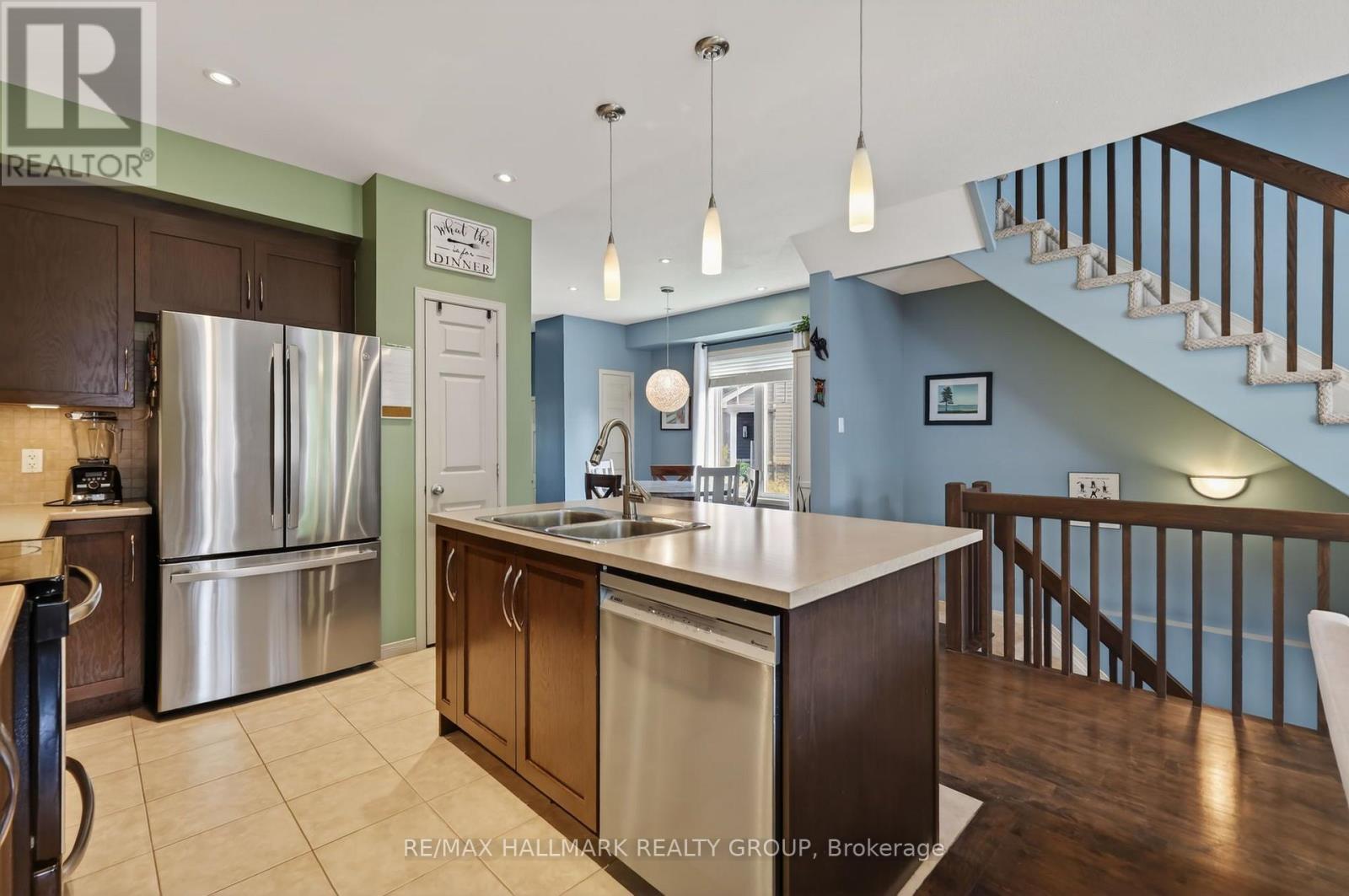 2227 Descartes Street — photo 11