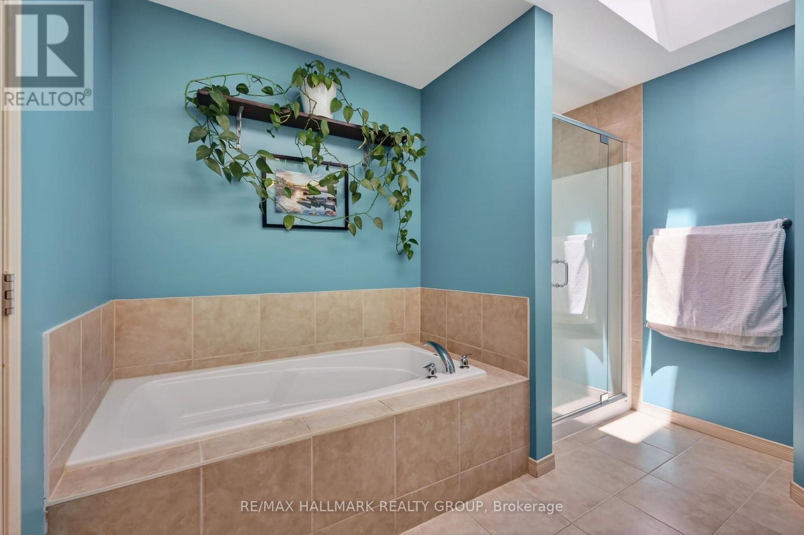 2227 Descartes Street — photo 22