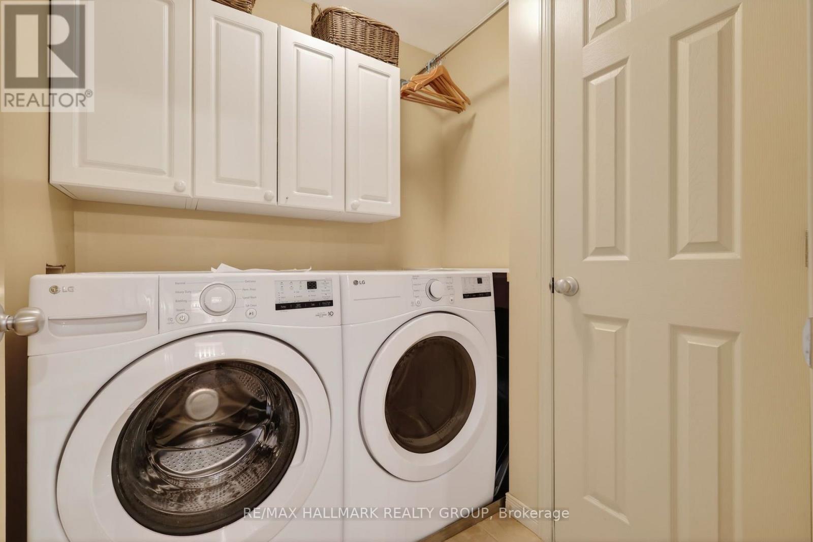 2227 Descartes Street — photo 28
