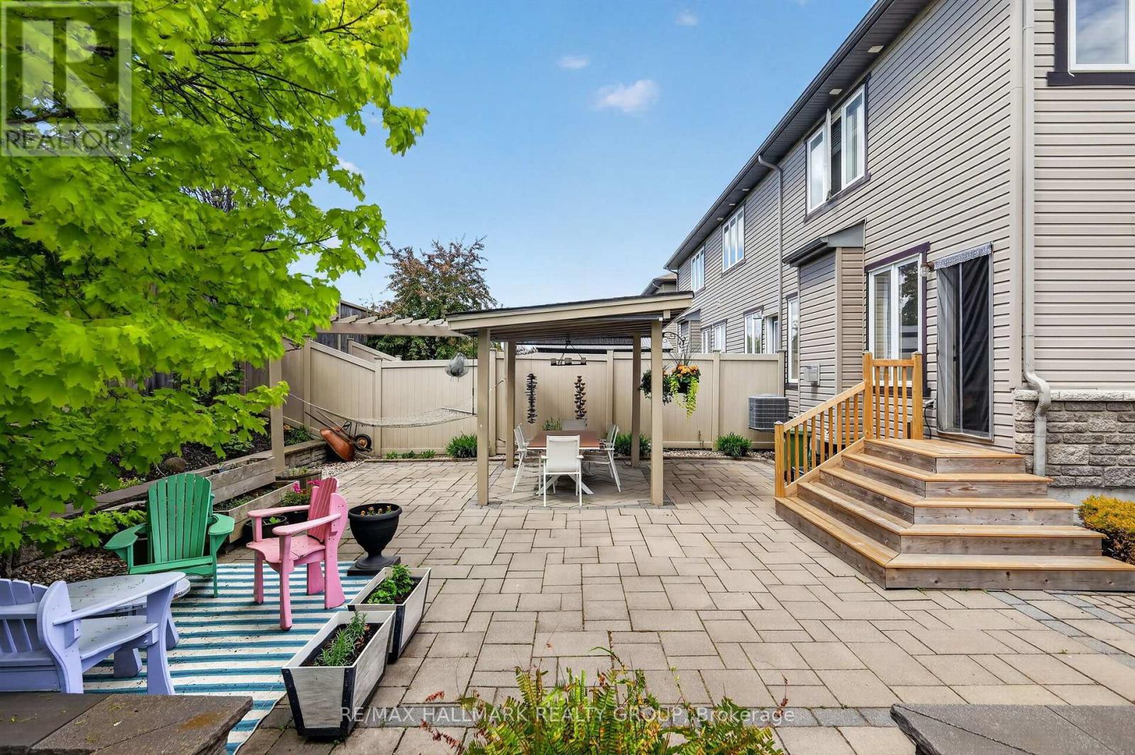 2227 Descartes Street — photo 38