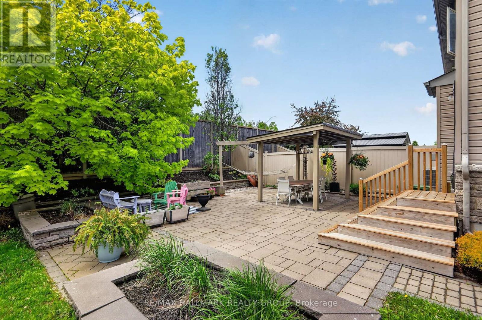 2227 Descartes Street — photo 39
