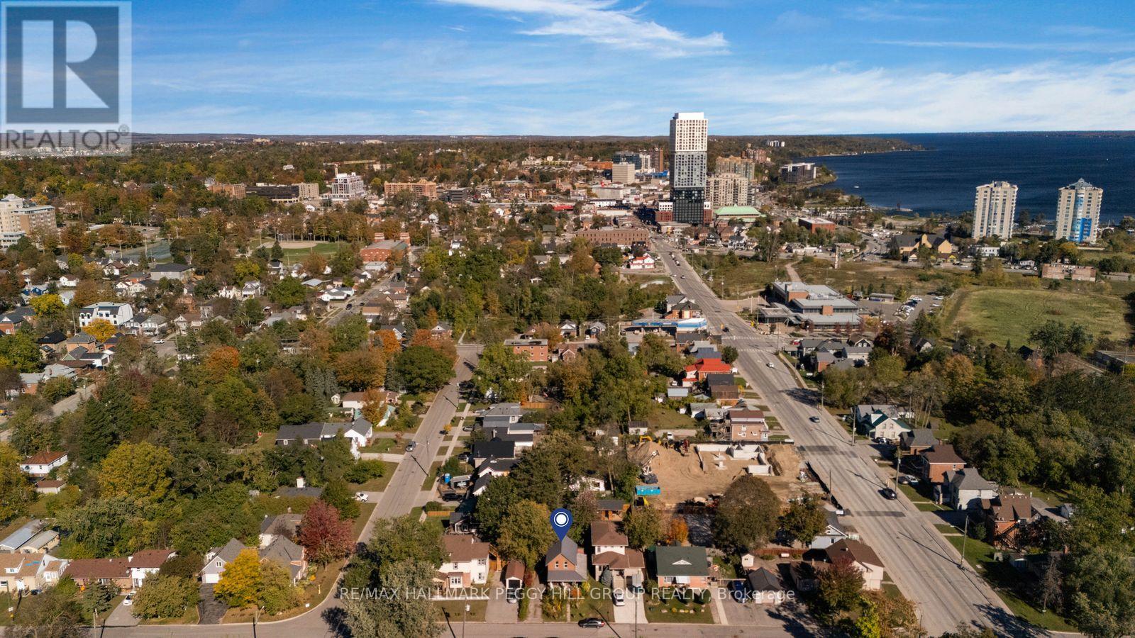 11 Frances Street North, Barrie, ON photo 23