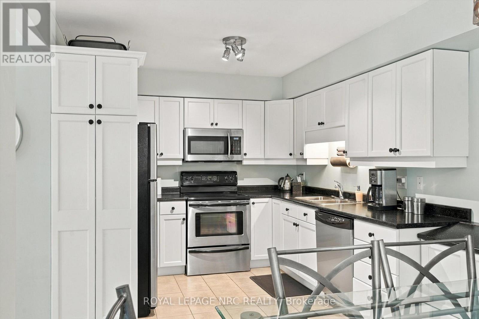 13 Flynn Court — photo 17