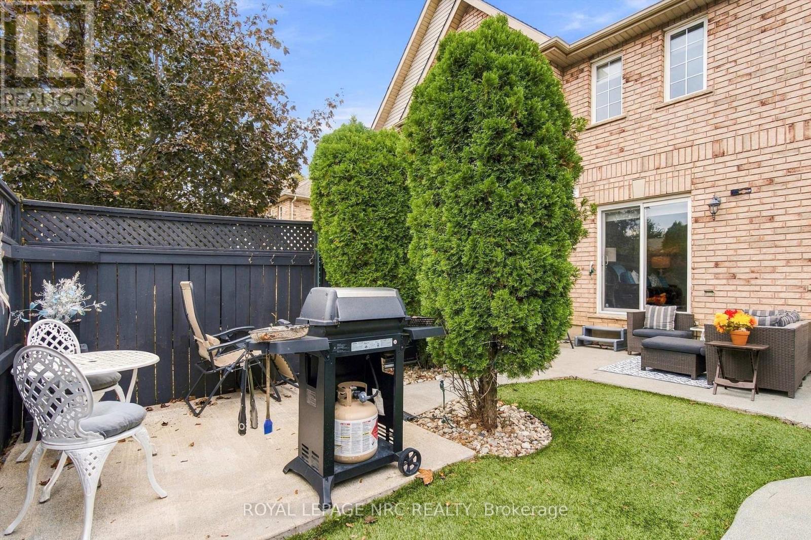 13 Flynn Court — photo 8