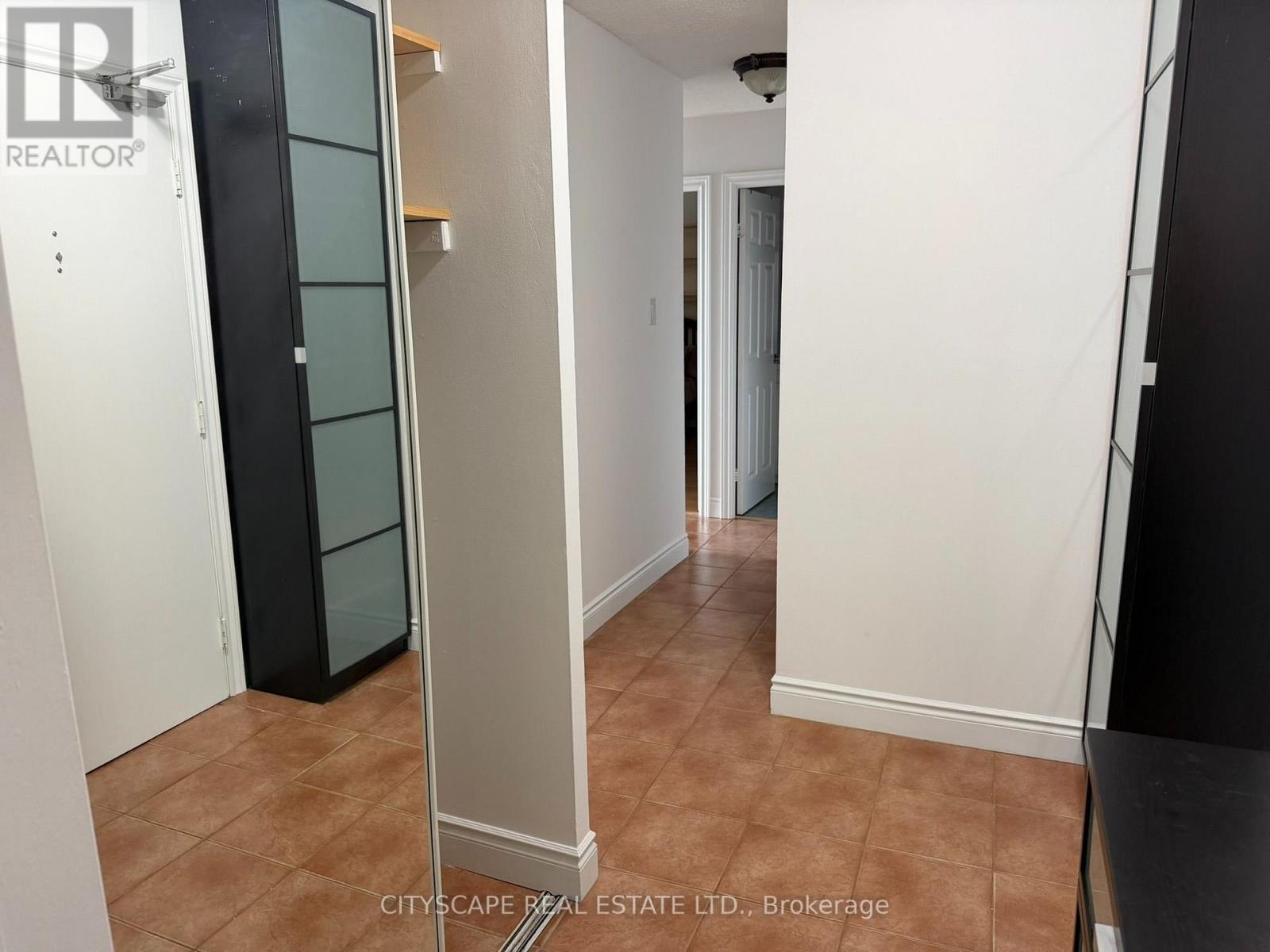 355 Rathburn Road East — photo 16