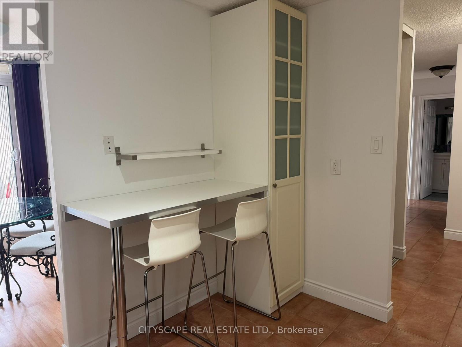 355 Rathburn Road East — photo 19