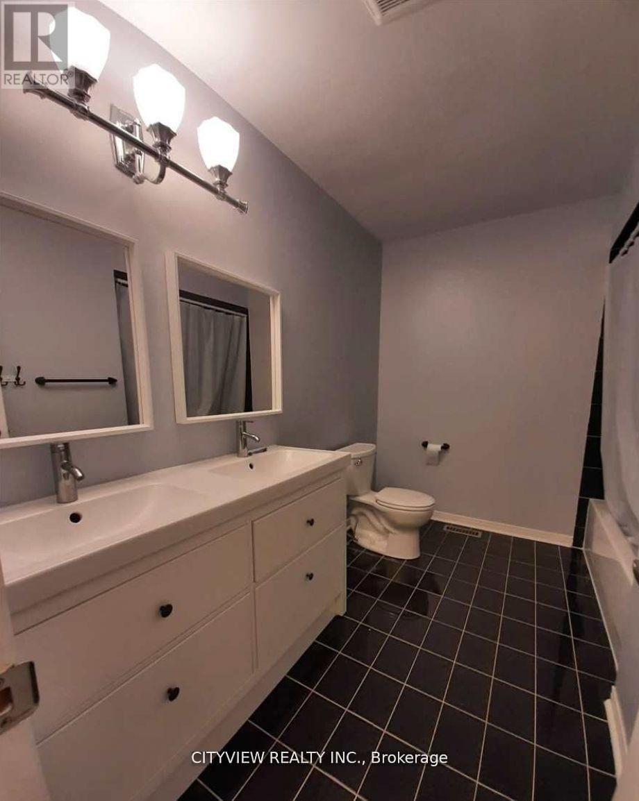 2140 Oakpoint Road, Oakville, ON photo 7