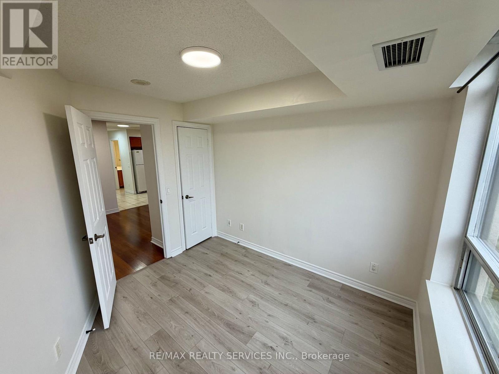 700 Humberwood Boulevard — photo 11