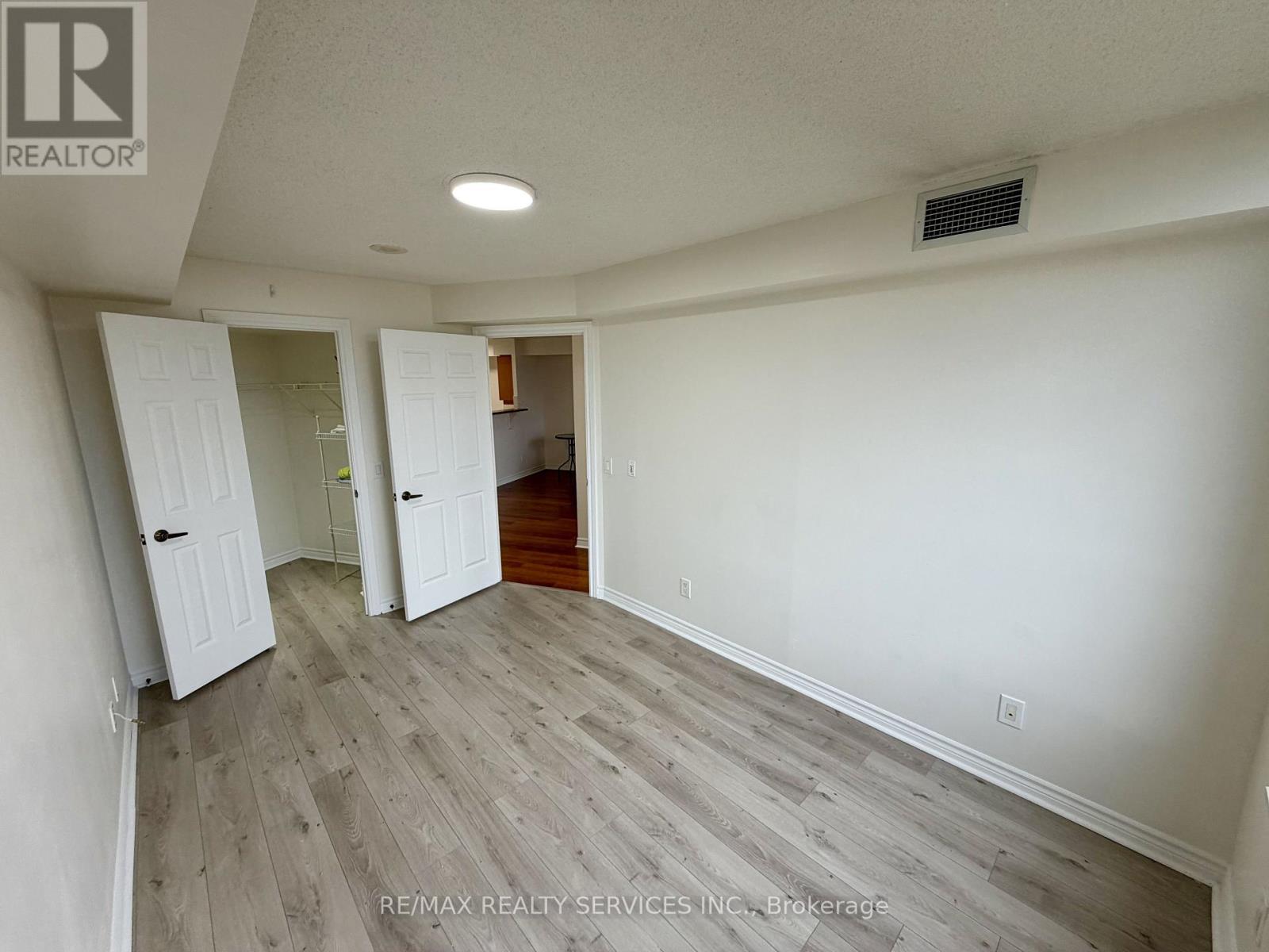700 Humberwood Boulevard — photo 13