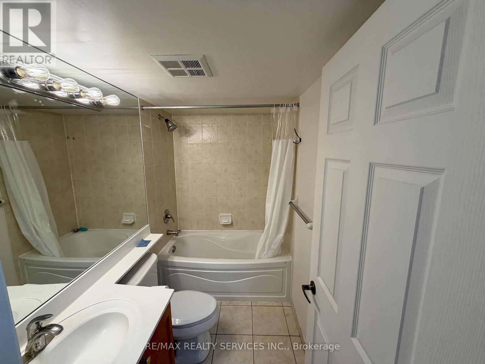 700 Humberwood Boulevard — photo 15
