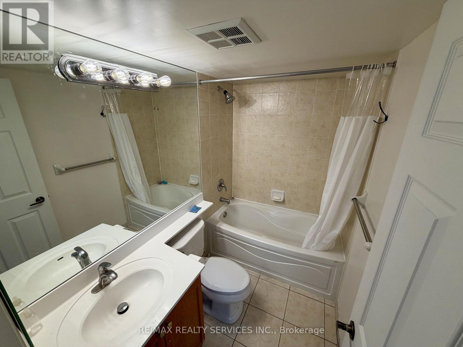 700 Humberwood Boulevard — photo 16