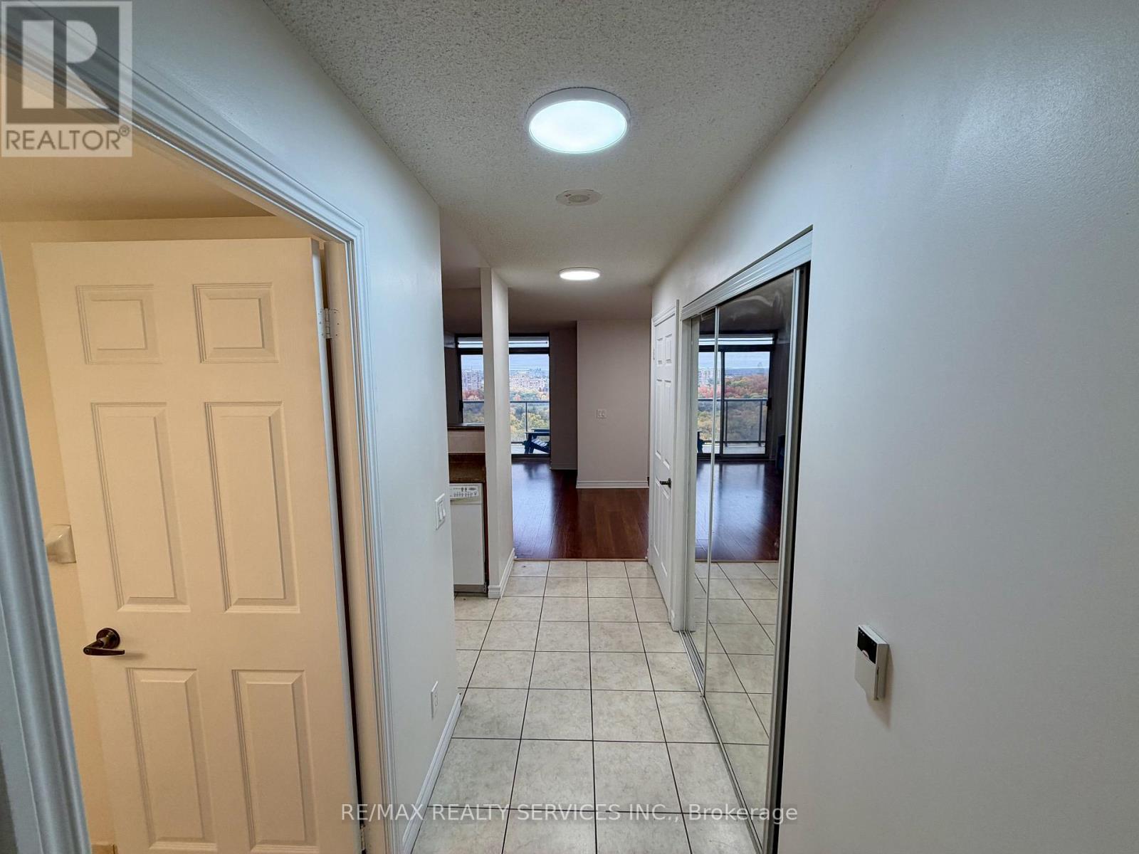 700 Humberwood Boulevard — photo 2