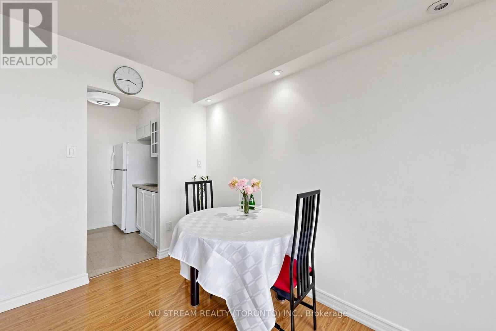 604- 100 Lotherton Pathway, Toronto, ON photo 11
