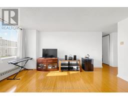 604 - 100 Lotherton Pathway, Toronto, ON M6B2G8 Photo 10