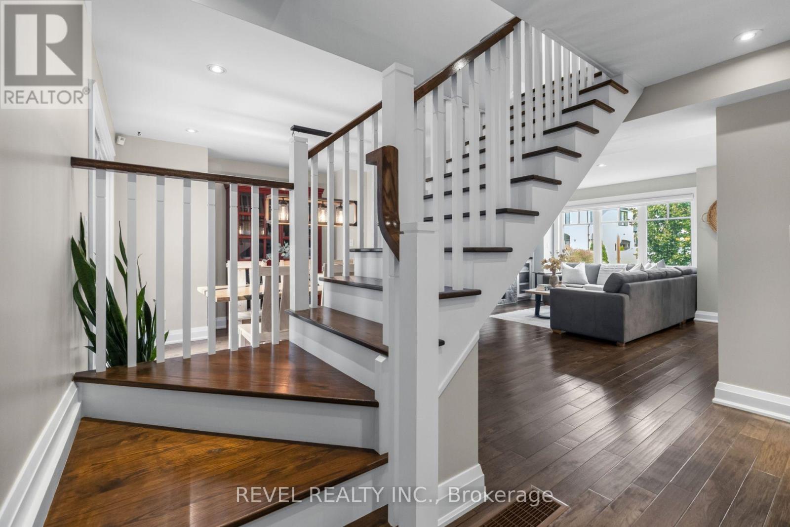 36 Earl Street, Mississauga, ON photo 13