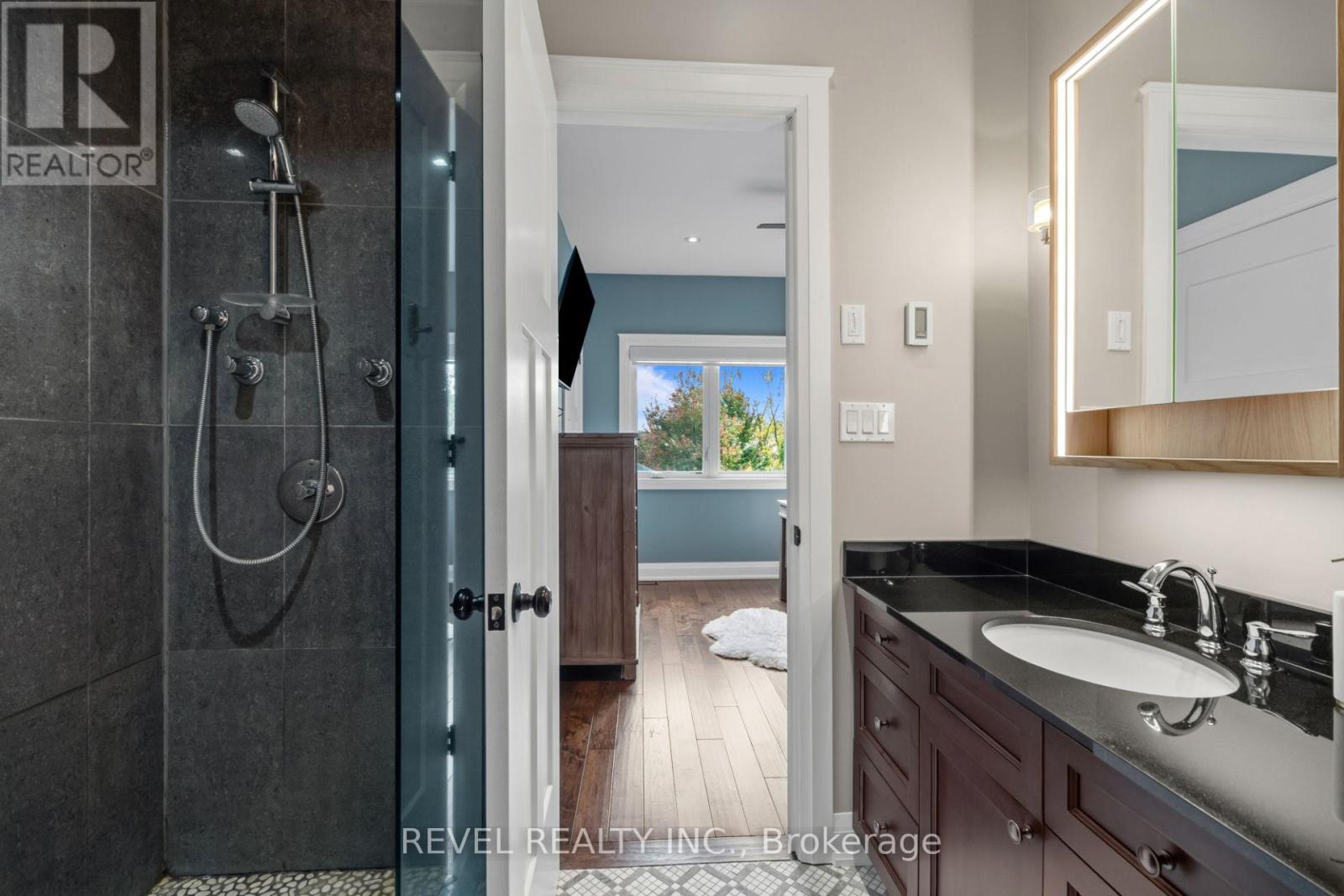36 Earl Street, Mississauga, ON photo 18