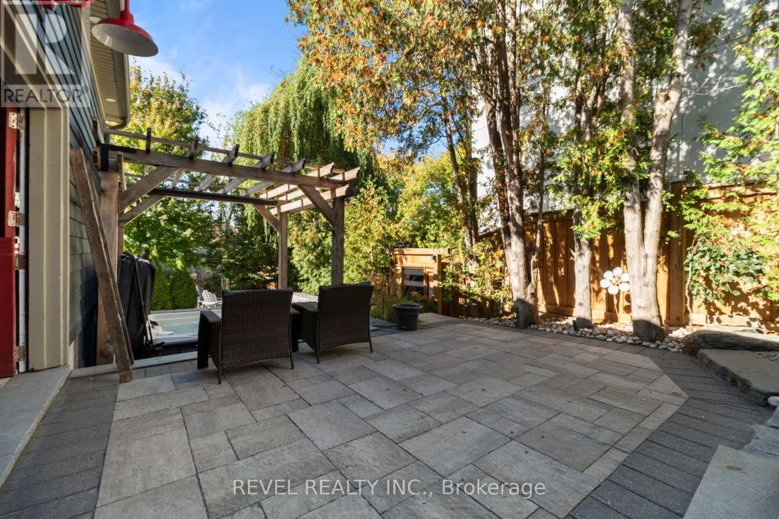 36 Earl Street, Mississauga, ON photo 33