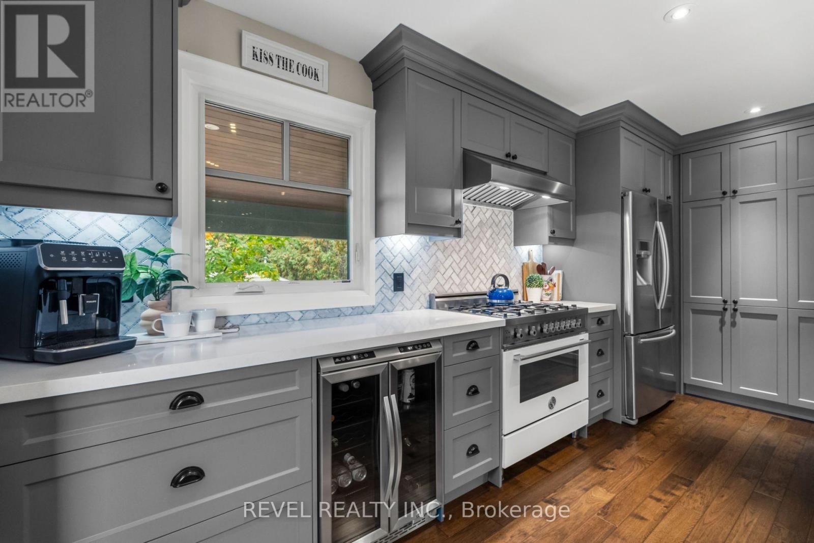 36 Earl Street, Mississauga, ON photo 6