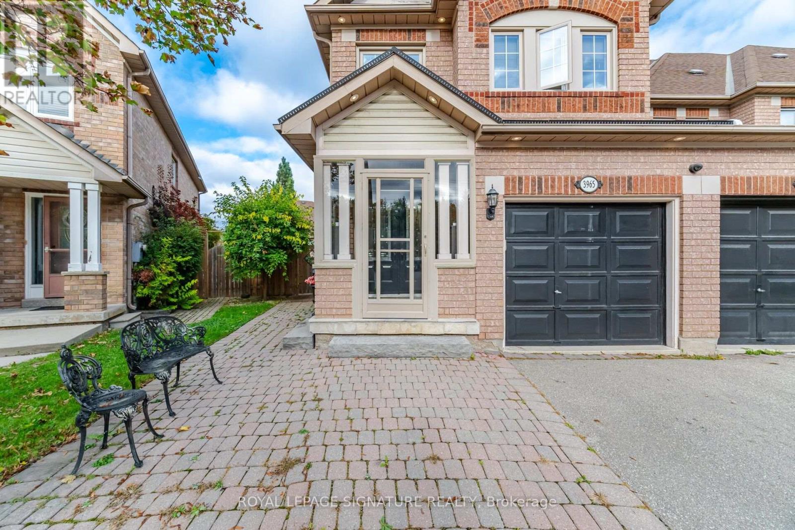 3965 Zenith Court, Mississauga, ON photo 3