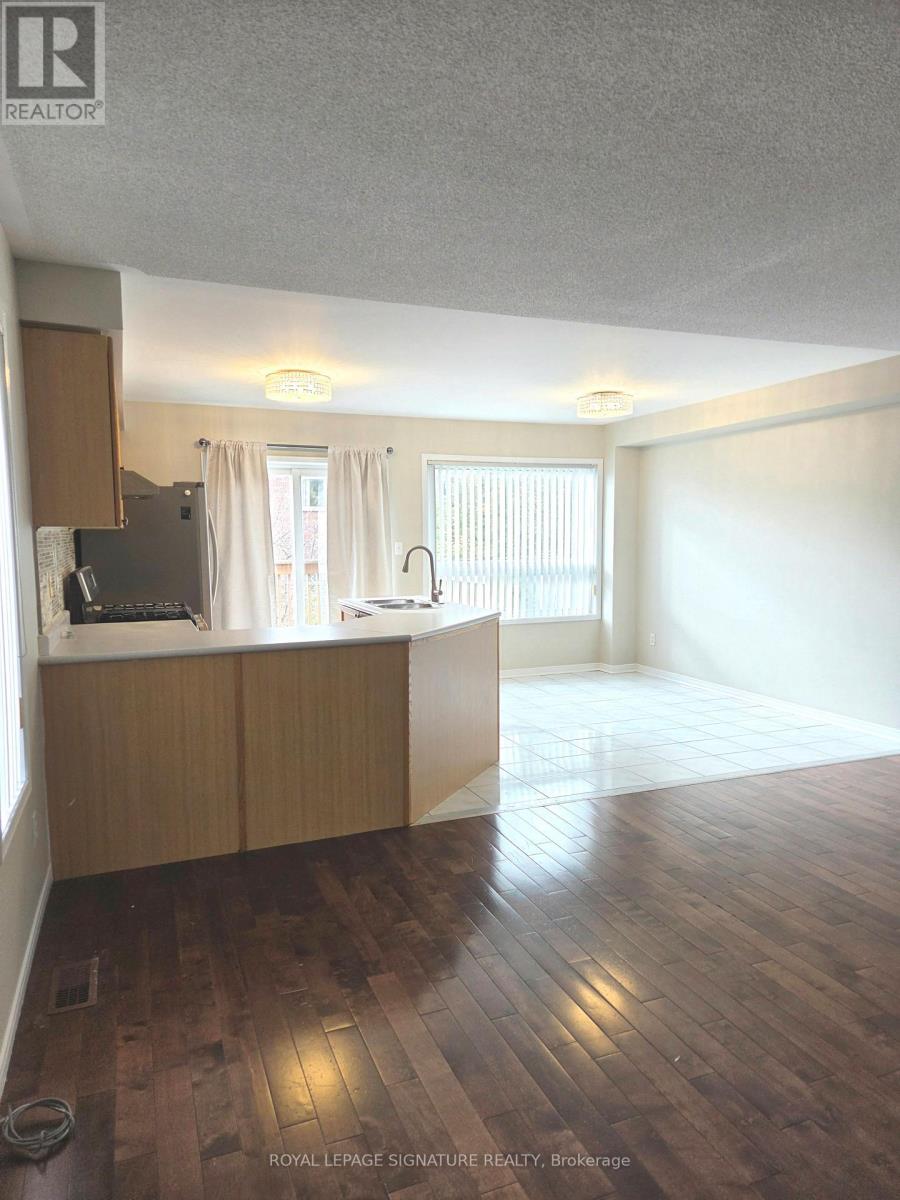 7212 Sedan Square — photo 3