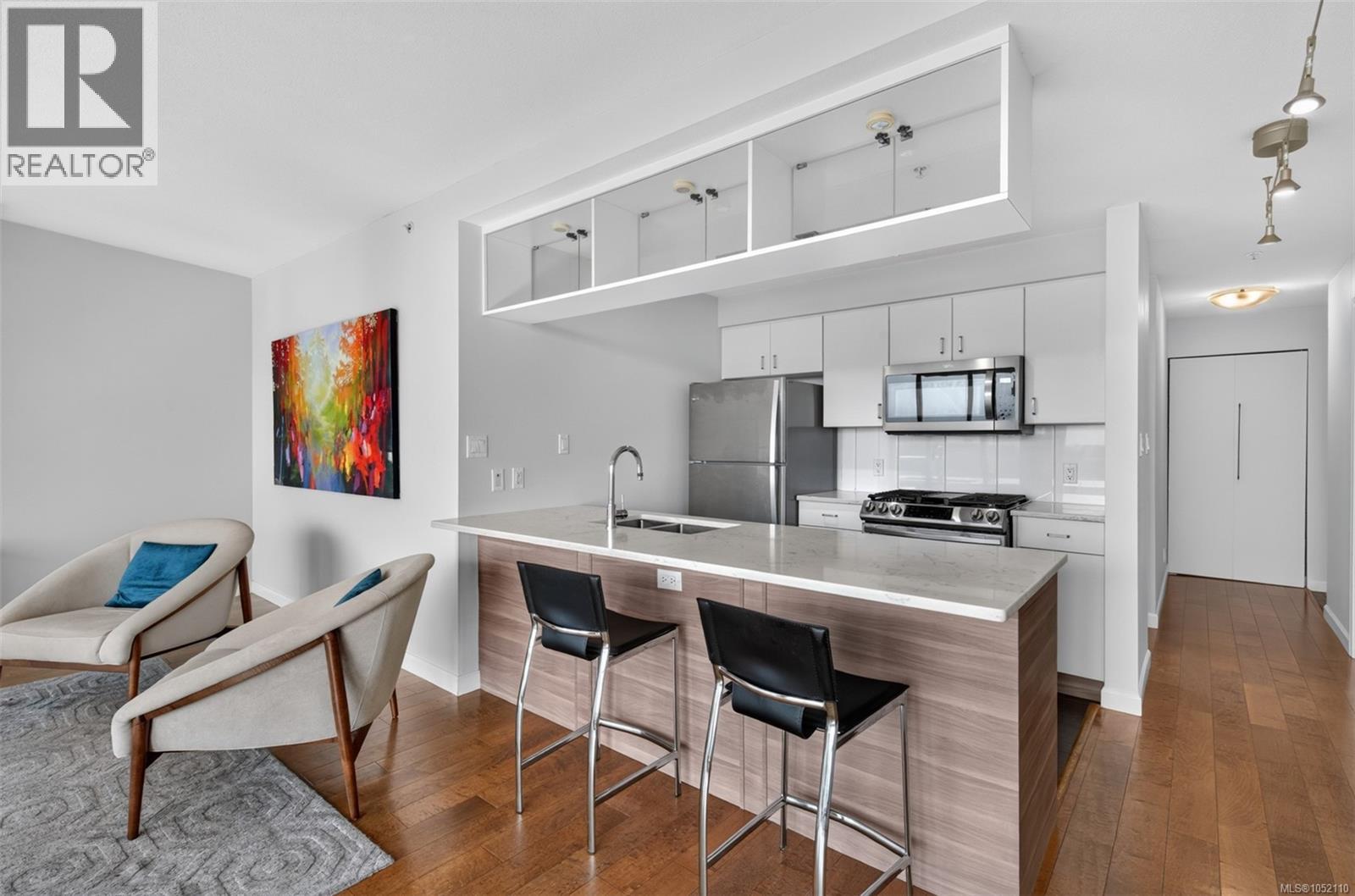 #805 160 Wilson St - 21