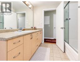 Primary Bedroom - 3524 Plymouth Rd, Oak Bay, BC V8P4X4 Photo 13