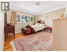 3524 Plymouth Rd, Oak Bay, BC V8P4X4 Photo 19