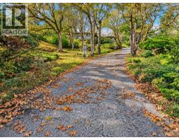 3524 Plymouth Rd, Oak Bay, BC V8P4X4 Photo 37