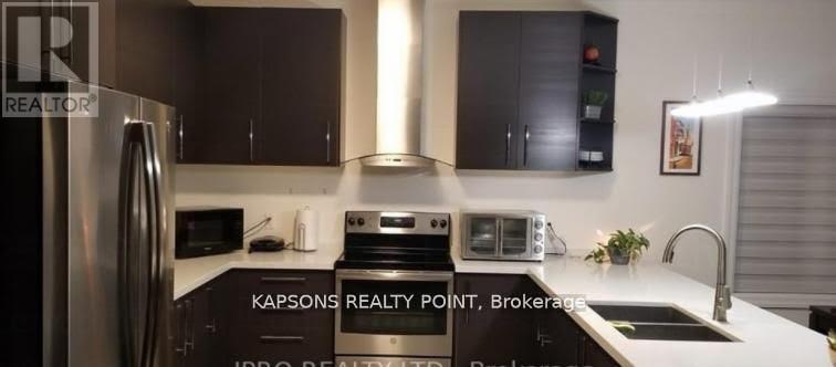 2579 Sheffield Boulevard — photo 15