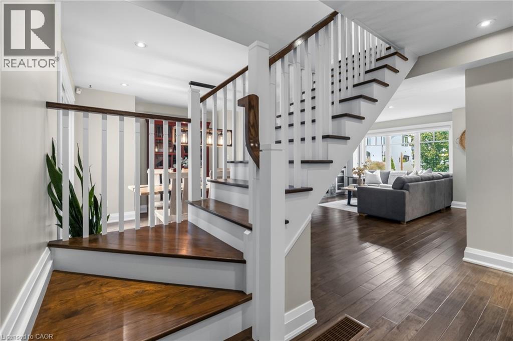 36 Earl Street — photo 13