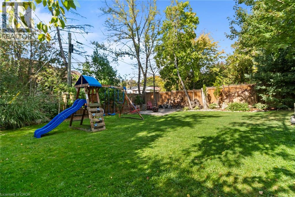 36 Earl Street — photo 44