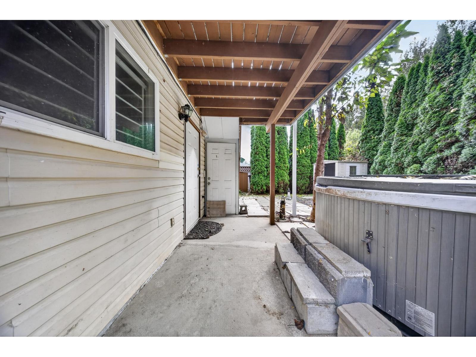 Photo of 45320 CREEKSIDE DRIVE, West Chilliwack 24